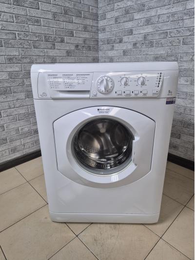Стиральная машина Ariston ARSL 103 